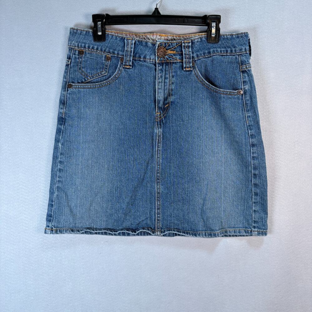Levi's Classic Denim Skirt Size 12 Medium Wash Five Pocket "Two Horse Pull"